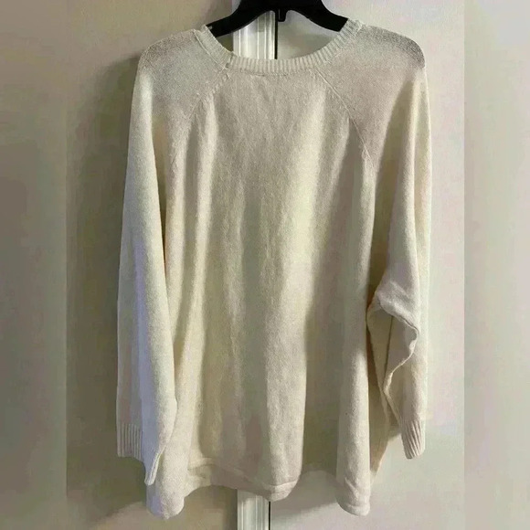 AVENUE off white crewneck pullover sweater. Sz 26/28. NWT. Retail:$55 - Picture 3 of 6